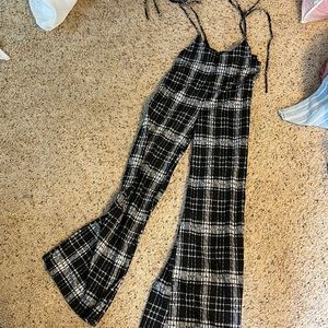 BRAND NEW FASHION NOVA JUMPSUIT